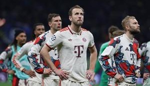 这就是命吗？凯恩欧冠出局后泪眼汪汪