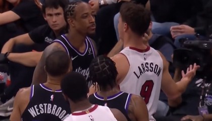 世界赛入口-鲍威尔谈拉松和德罗赞冲突：他的态度与我们产生了共鸣